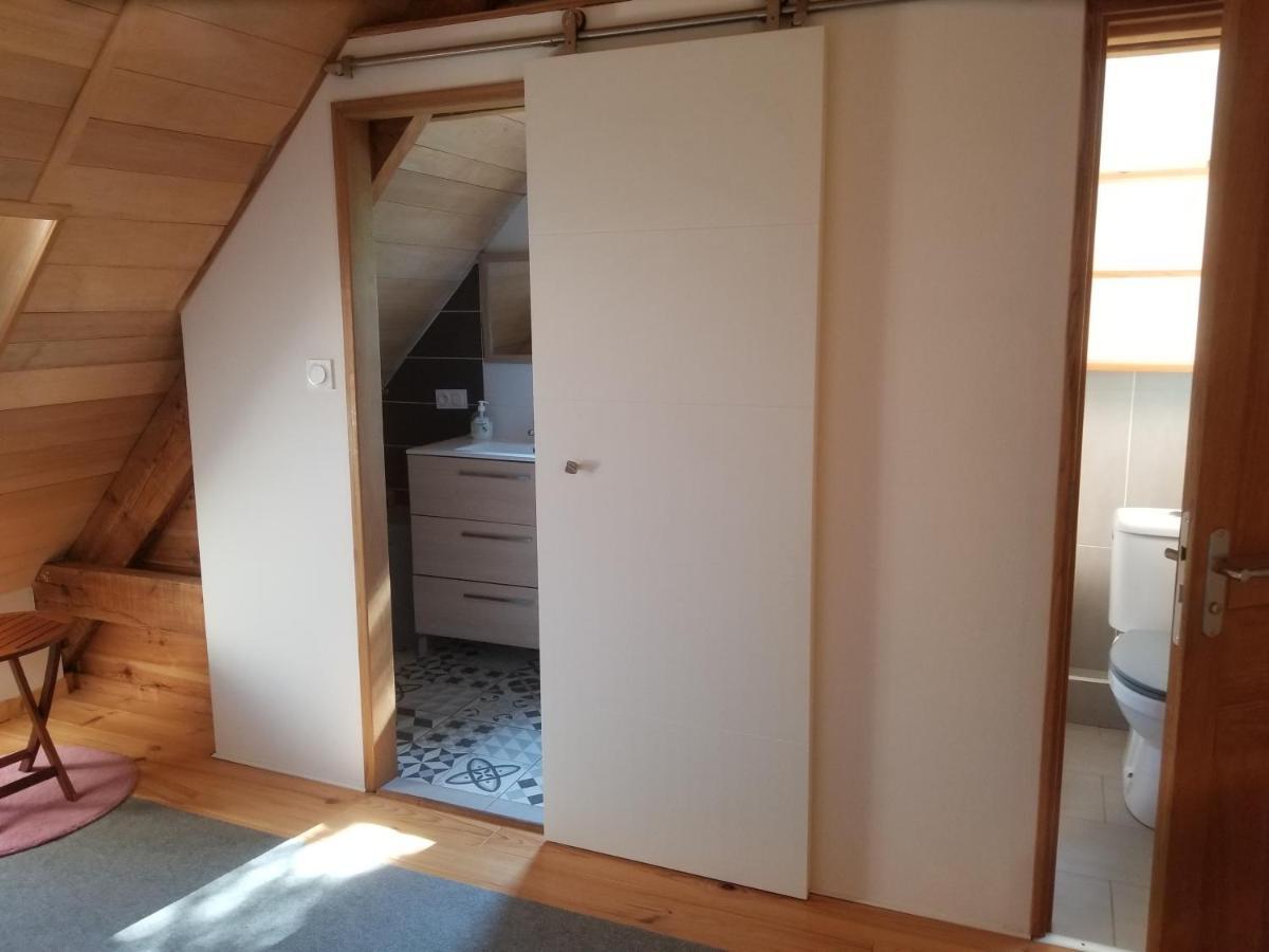 Maisonnette Dans Un Ecrin De Pierre Et De Verdure Hébergement de vacances